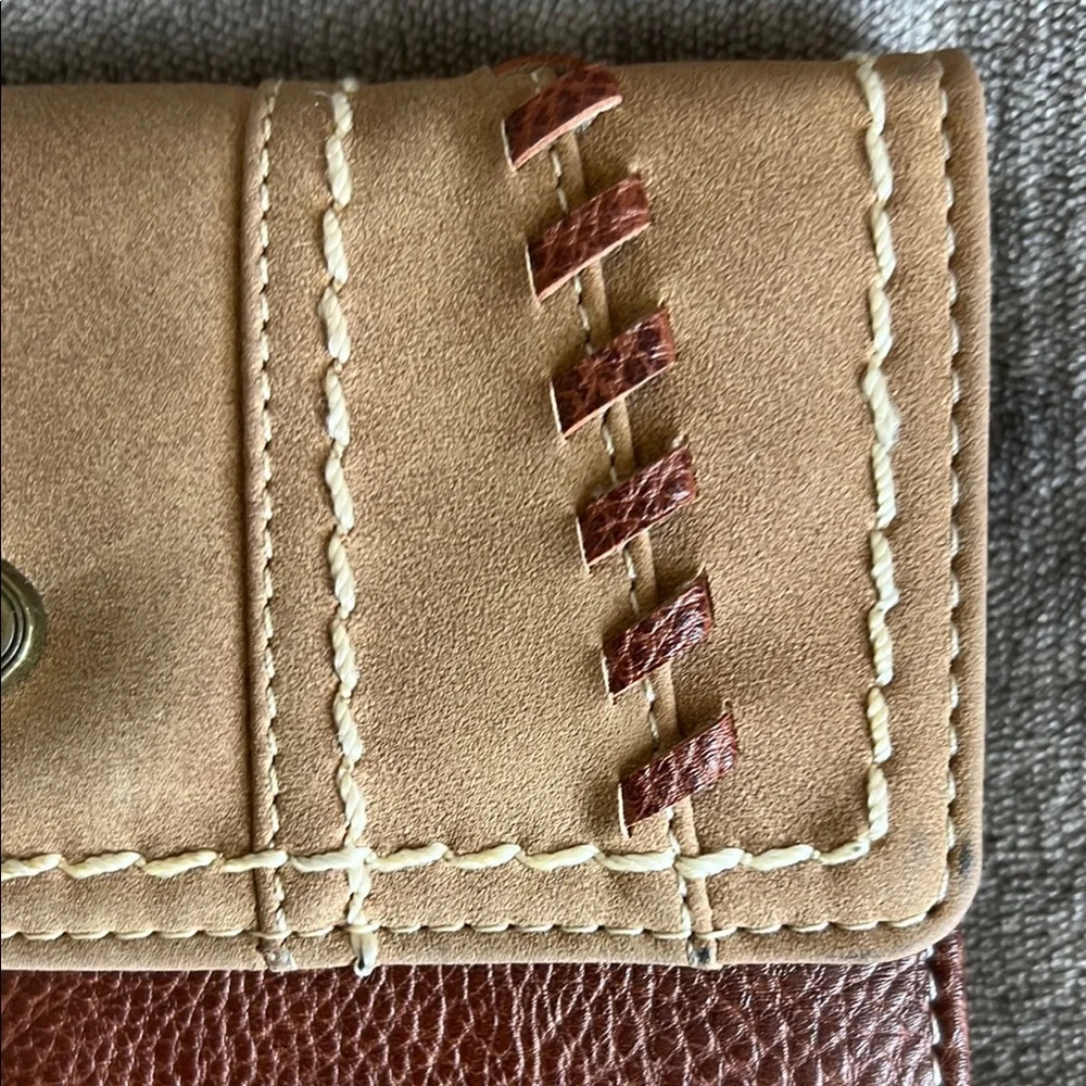 b.o.c.‎ Tan Wallet - Picture 5 of 15